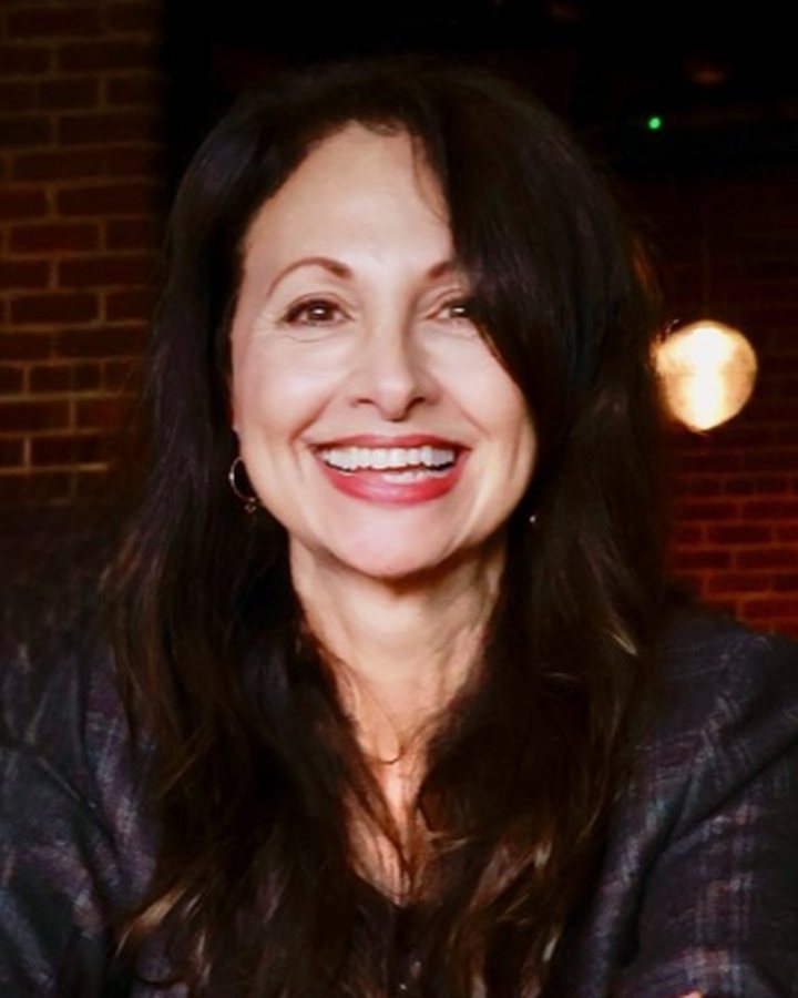 Suzanne Luna.